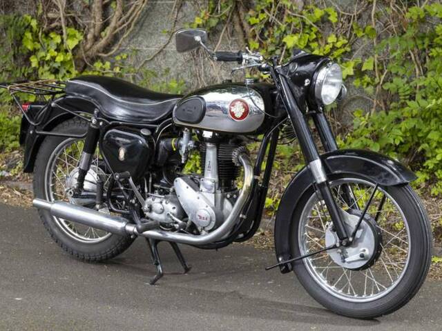 BSA B 33