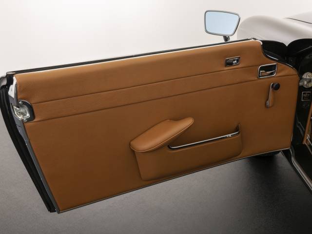 Mercedes-Benz 280 SL