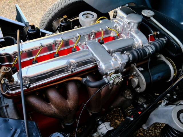 Aston Martin DB 2 Vantage DHC