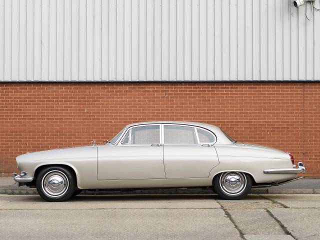 Jaguar Mk X 4.2