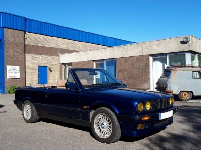 BMW 325i