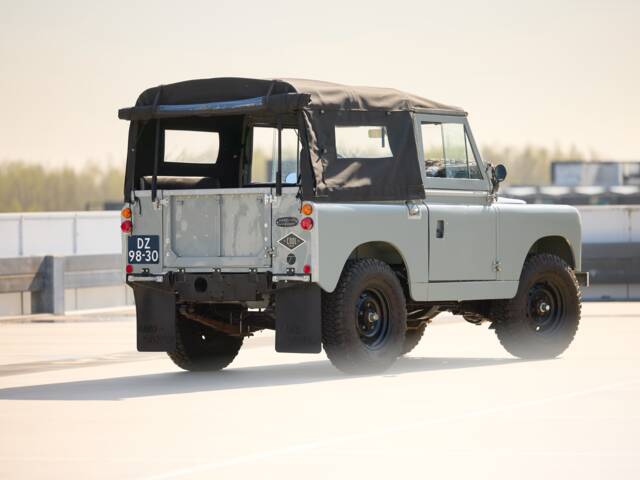 Land Rover 88