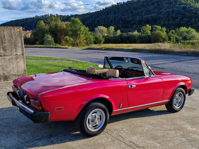FIAT 124 Spider CS2