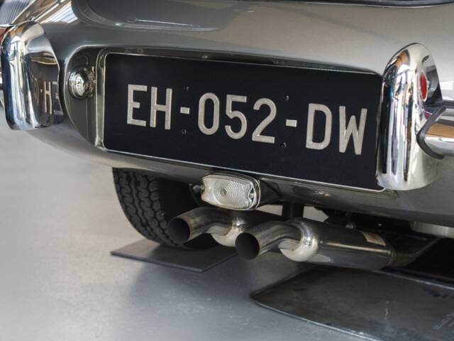 Jaguar E-Type 3.8
