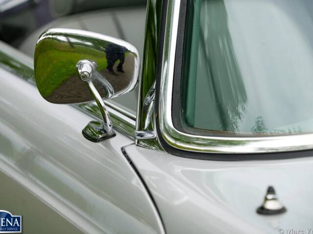 Mercedes-Benz 230 SL