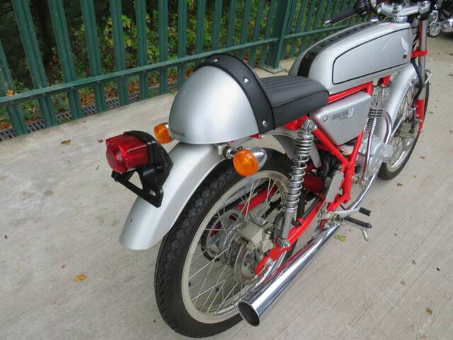 Honda Dream 50