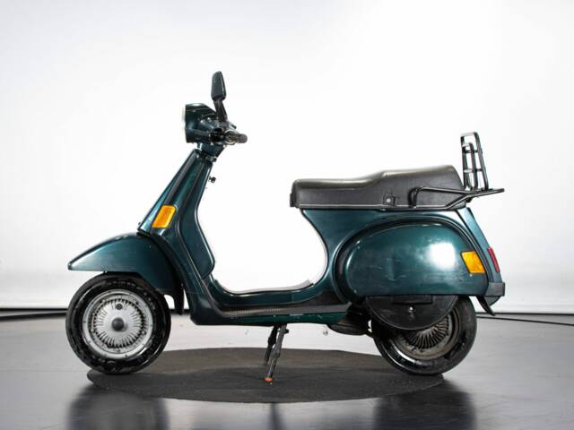 Piaggio Vespa Cosa 150