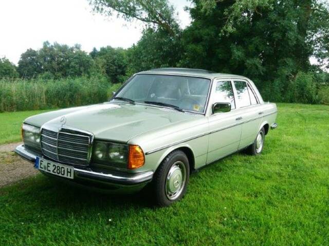 Imagen 1/12 de Mercedes-Benz 280 E (1977)
