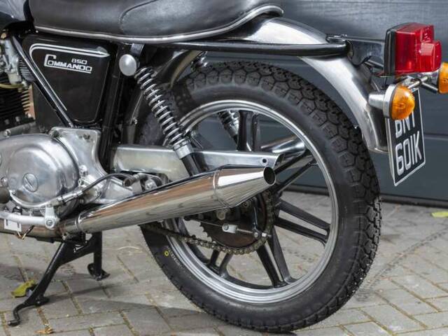 Norton Commando 750 Roadster