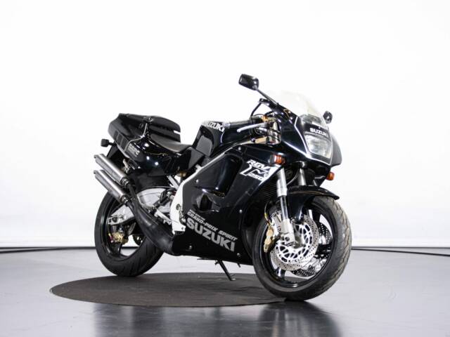 Suzuki RGV 250 Gamma