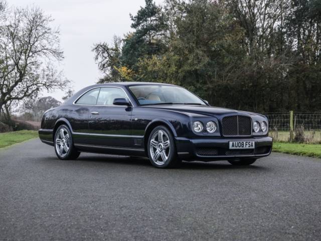Image 1/11 of Bentley Brooklands (2008)