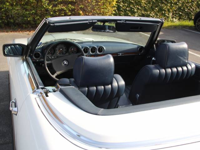 Mercedes-Benz 380 SL