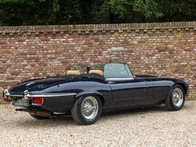 Jaguar E-Type V12