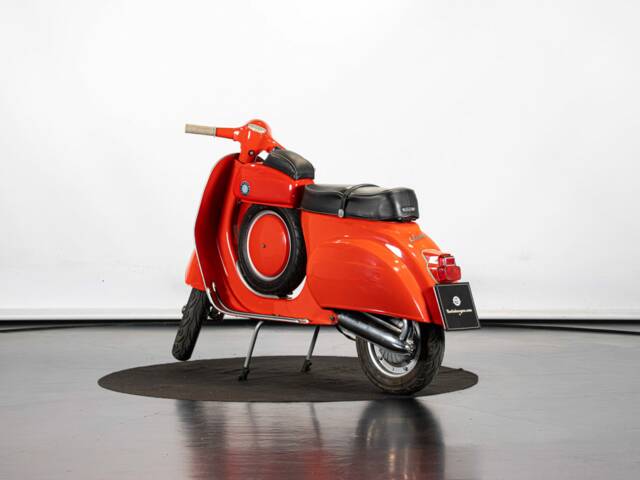 Piaggio Vespa 90