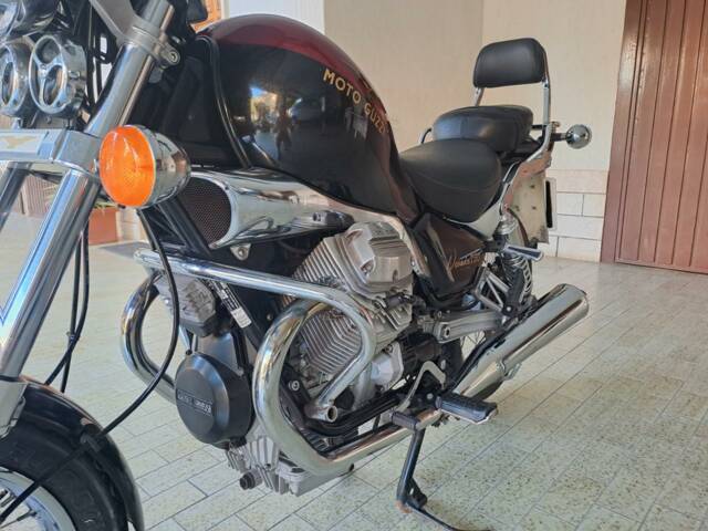 Moto Guzzi Nevada 750