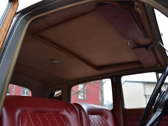 Bentley R-Type