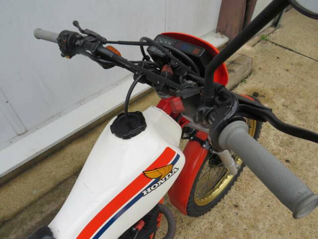 Honda TLR 200