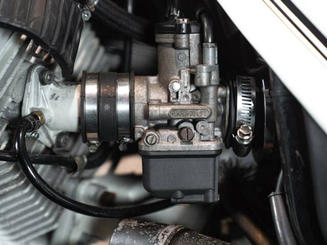 Moto Guzzi V 65 Lario