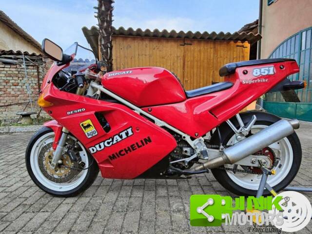 Imagen 1/10 de Ducati DUMMY (1990)