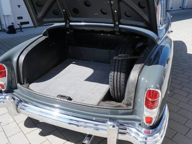 Mercedes-Benz 300 d