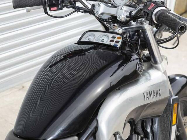 Yamaha V-Max 1200
