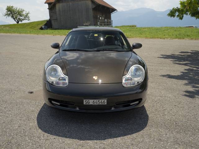 Porsche 911 Carrera