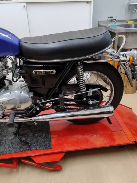Triumph TR 7 V Tiger 750
