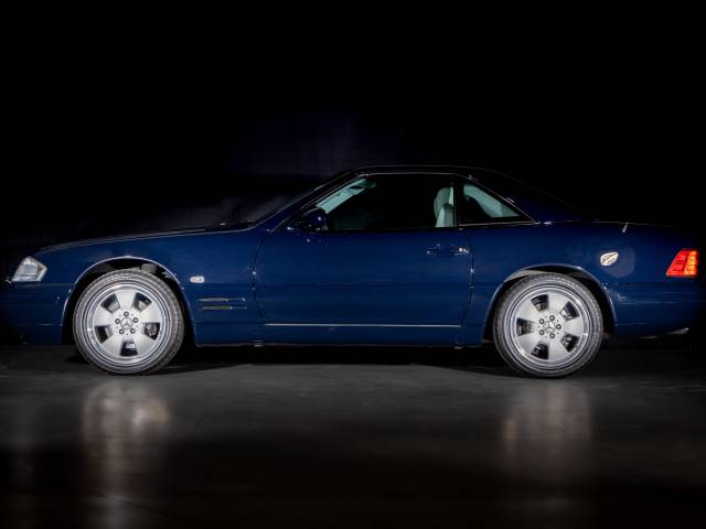 Mercedes-Benz SL 320