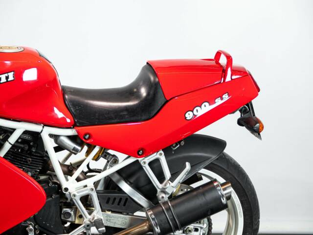 Ducati 900 SS
