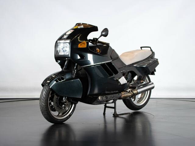 BMW K1