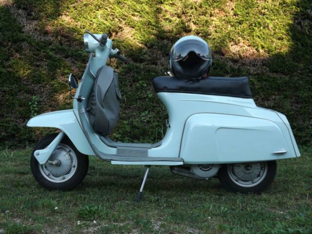 Innocenti Lambretta J50