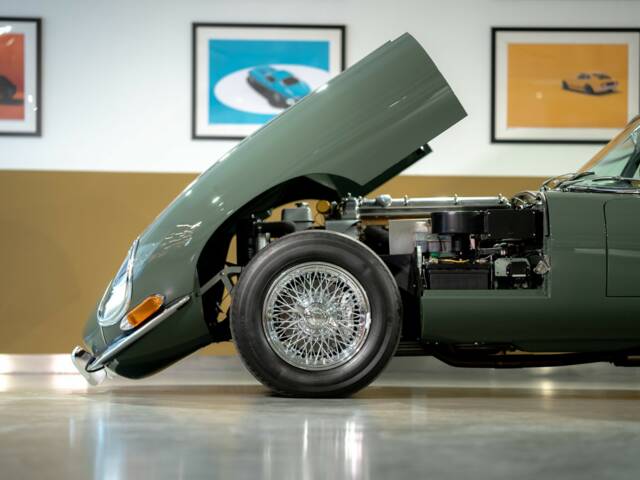 Jaguar E-Type 4.2