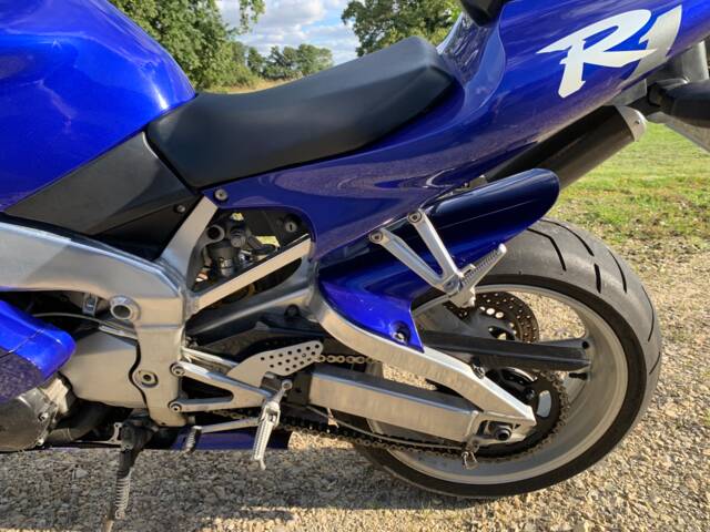 Yamaha YZF 1000 R1