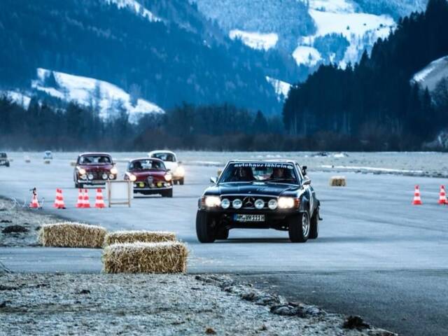 Mercedes-Benz 350 SL