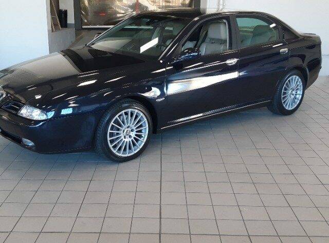Imagen 1/44 de Alfa Romeo 166 2.0 V6 TB (1999)