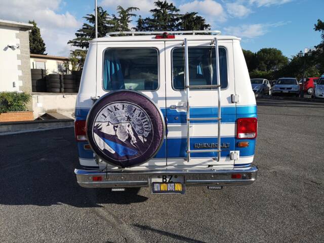 Chevrolet Van