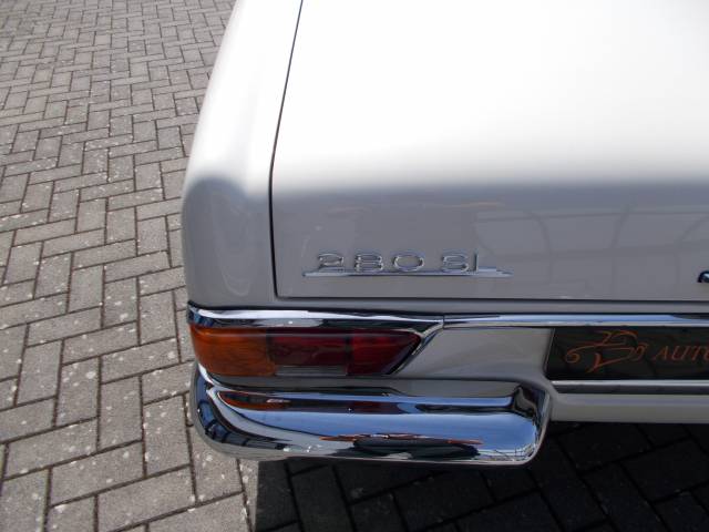 Mercedes-Benz 280 SL