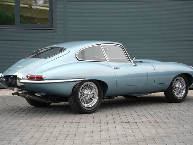 Jaguar E-Type 3.8