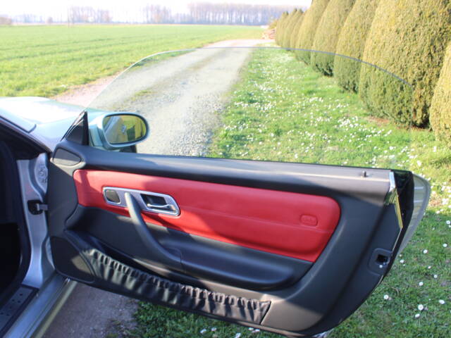 Mercedes-Benz SLK 320