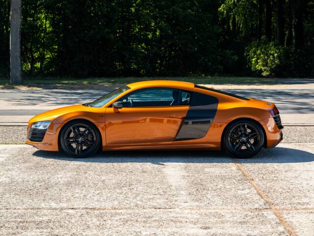 Audi R8 V10