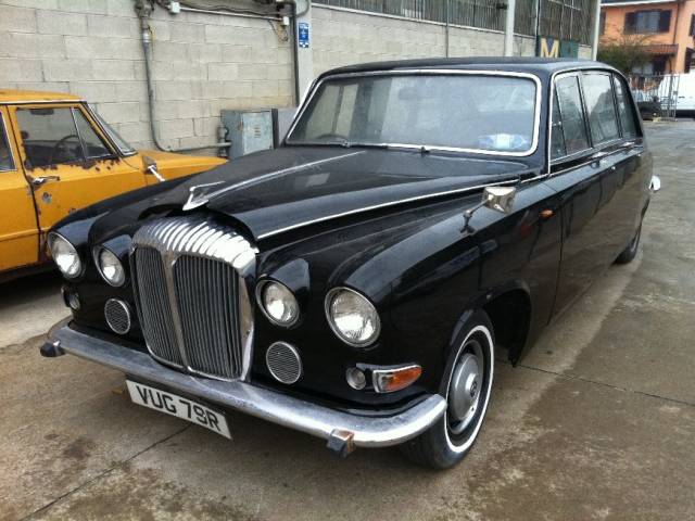 Immagine 1/16 di Daimler Double Six Vanden Plas (1976)