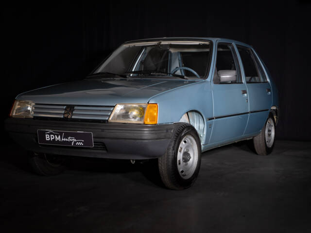 Image 1/33 of Peugeot 205 (1984)