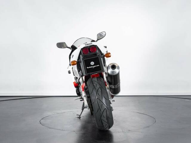 Yamaha YZF 1000 R1