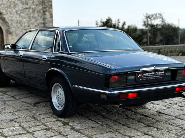 Jaguar XJ6 3.2