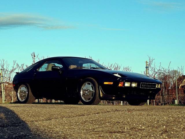 Porsche 928 S