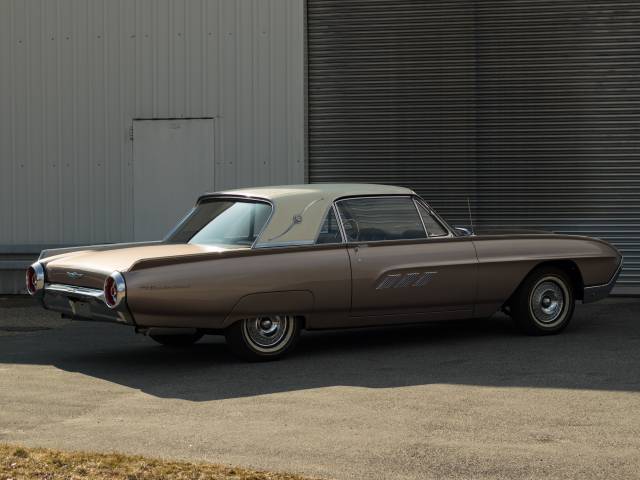 Ford Thunderbird