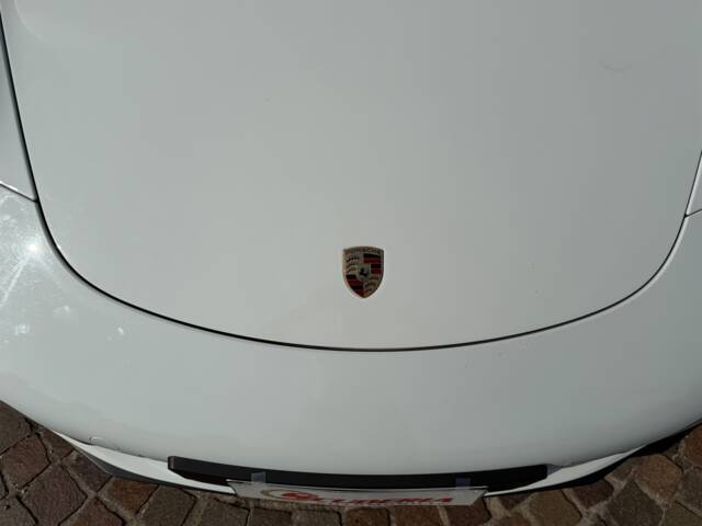 Porsche 911 Carrera