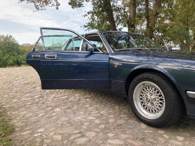 Jaguar XJ12 6.0