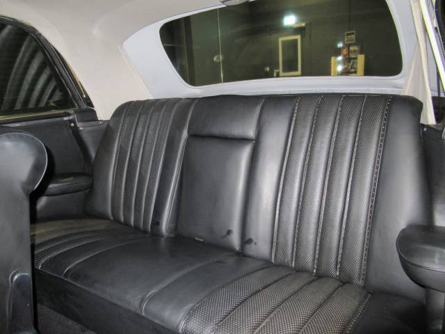 Mercedes-Benz 280 SE