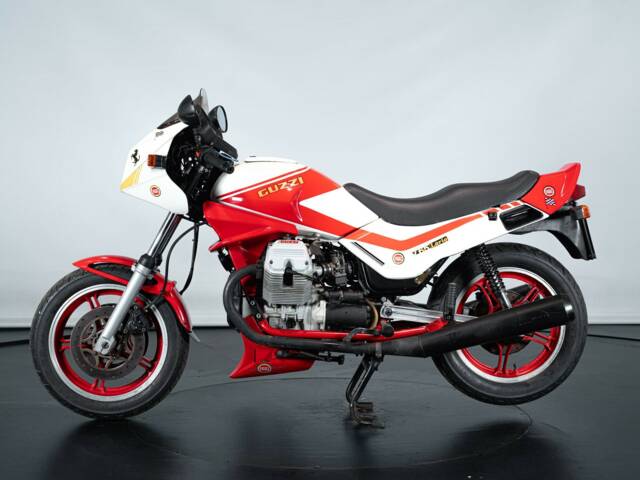 Moto Guzzi V 65 Lario